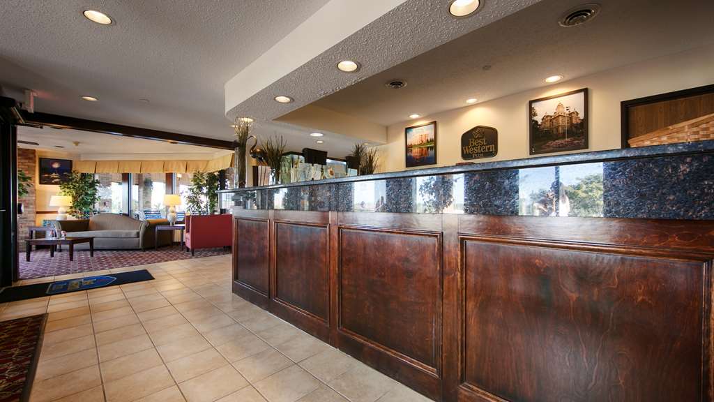 Best Western Lakewood Inn