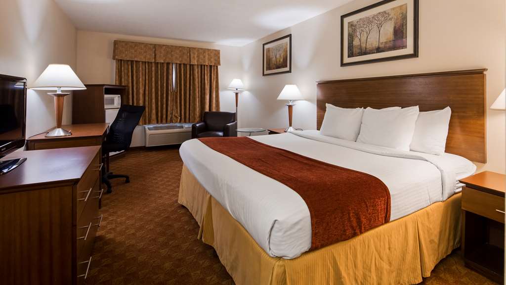 Best Western Lakewood Inn