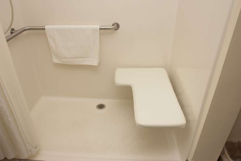 Best Western Lakewood Inn