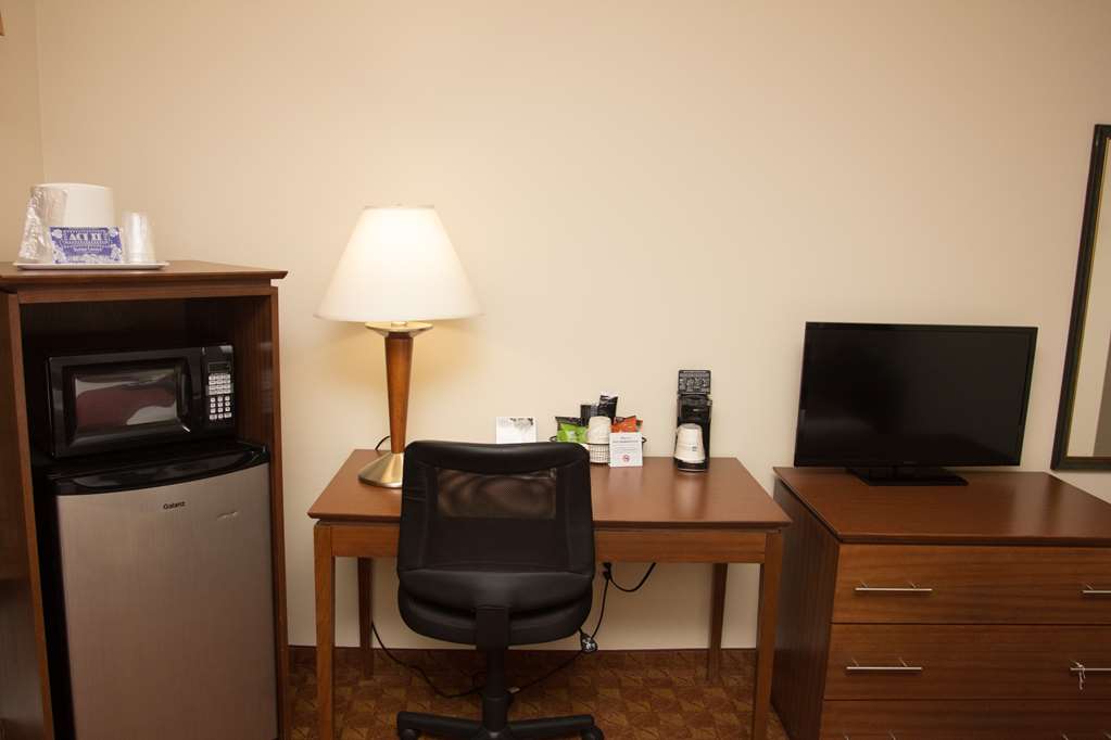 Best Western Lakewood Inn