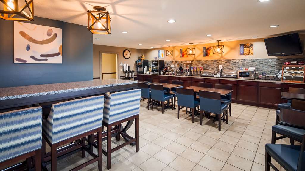 Best Western Lakewood Inn