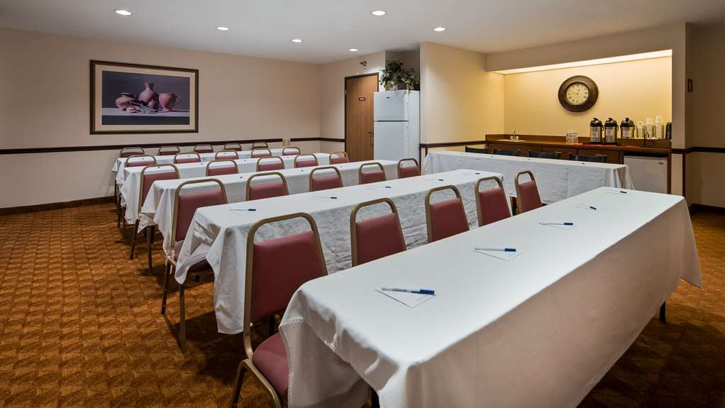 Best Western Lakewood Inn