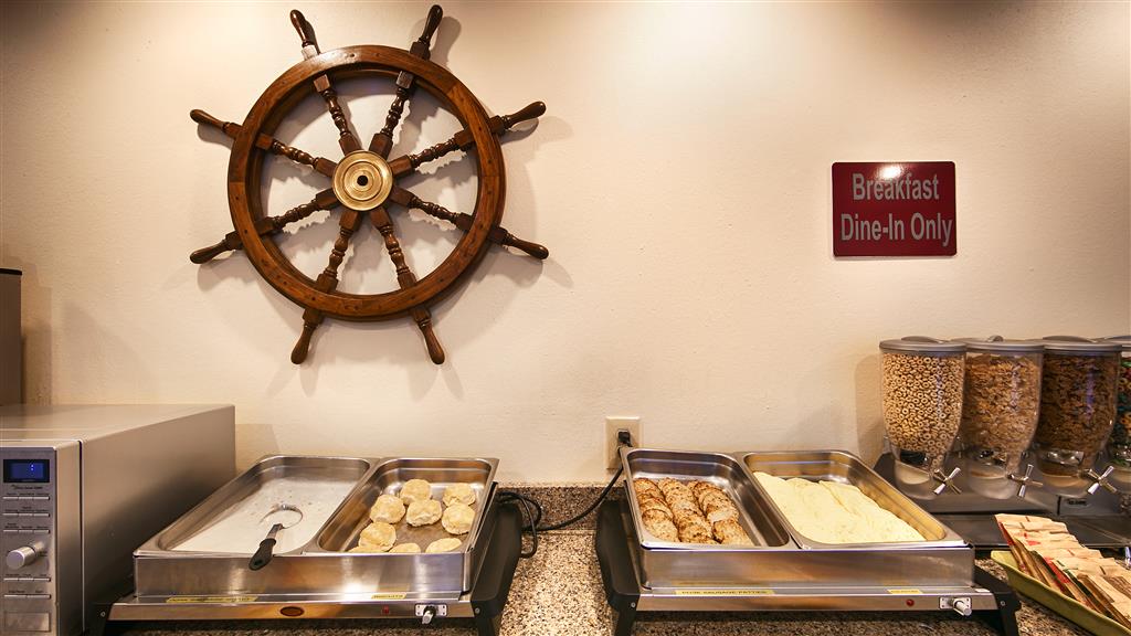 Best Western Lakewood Inn