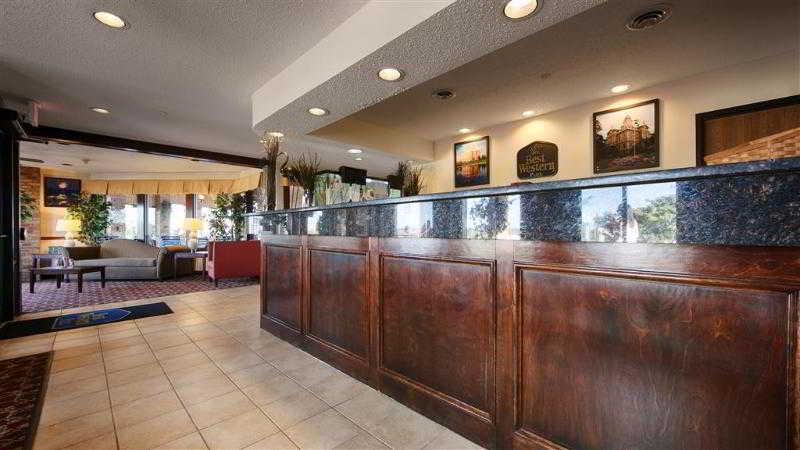 Best Western Lakewood Inn