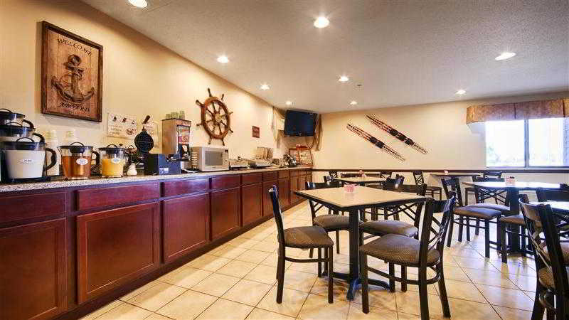 Best Western Lakewood Inn