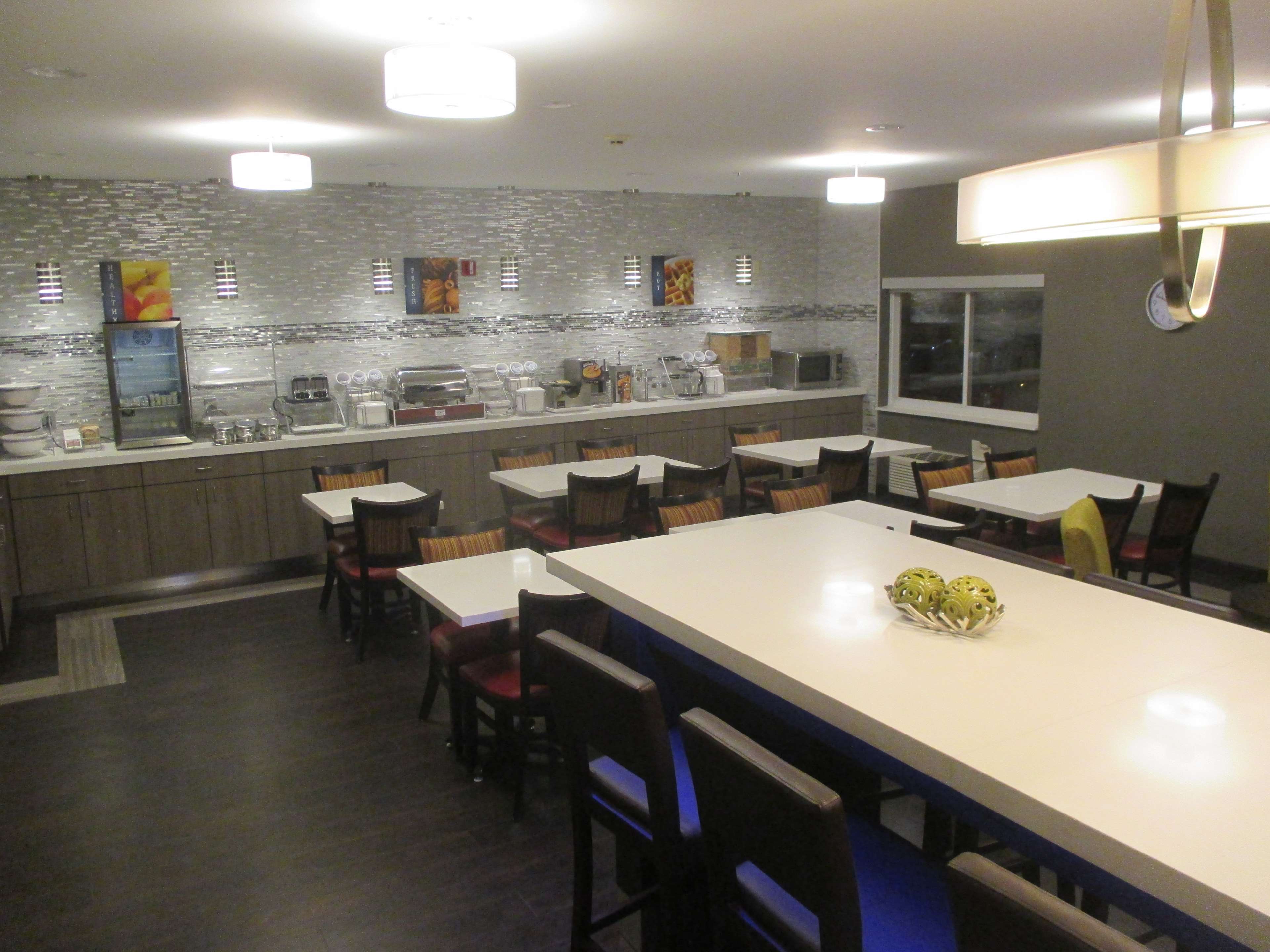 Best Western Hilliard Inn & Suites