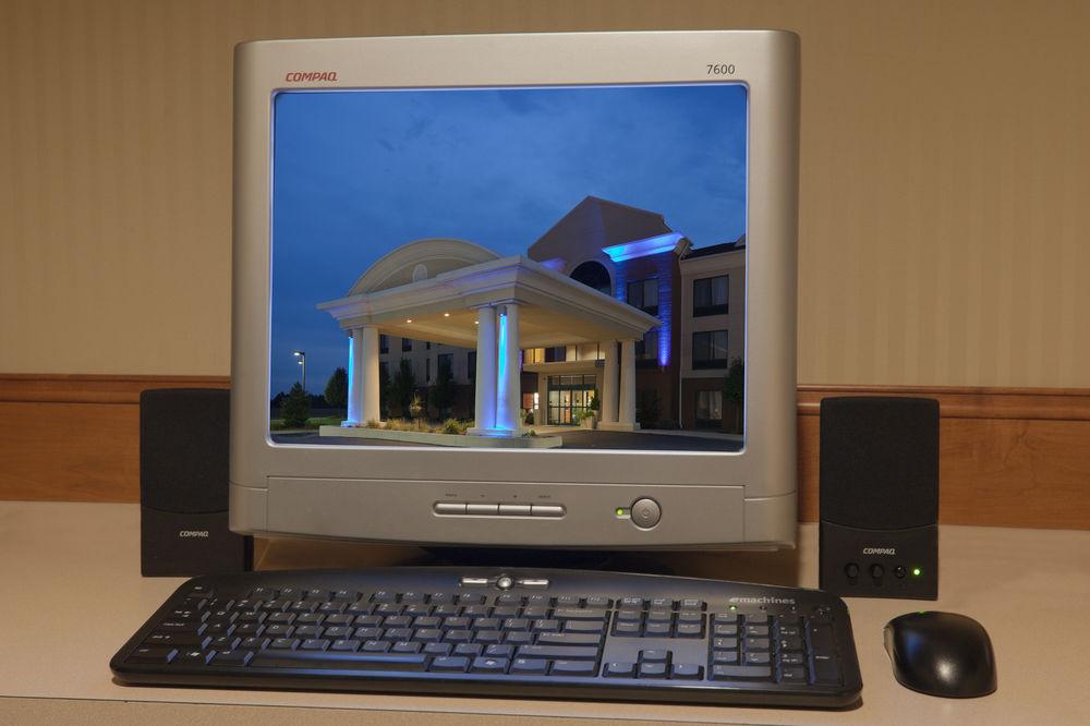 Holiday Inn Express & Suites Bryan-Montpelier