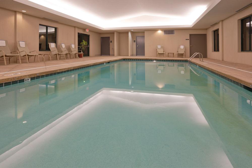 Holiday Inn Express & Suites Bryan-Montpelier