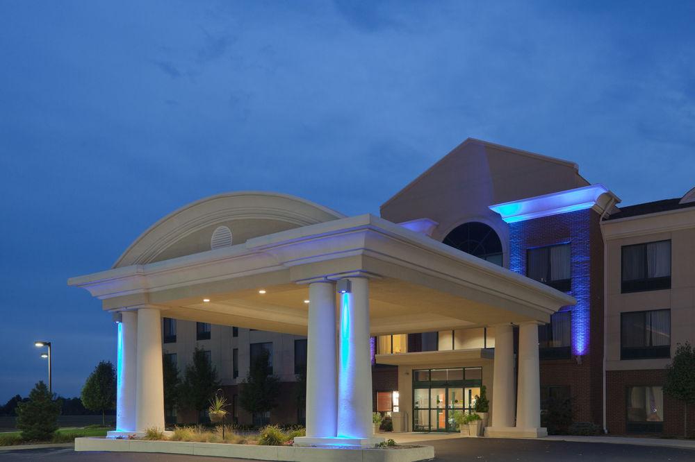 Holiday Inn Express & Suites Bryan-Montpelier