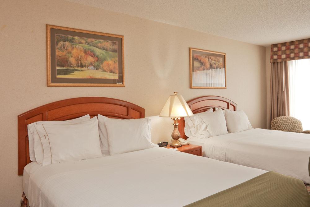 Holiday Inn Express & Suites Bryan-Montpelier