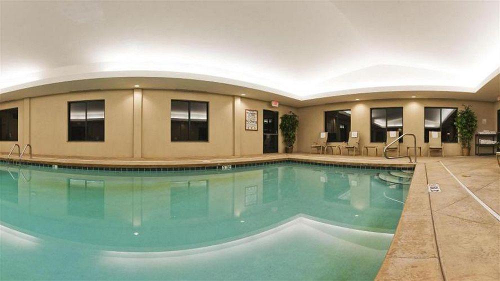 Holiday Inn Express & Suites Bryan-Montpelier