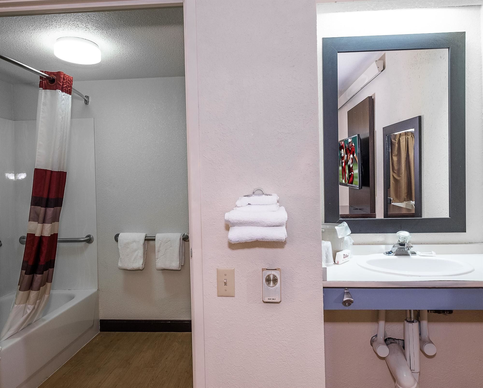 Baymont by Wyndham Holland/Toledo