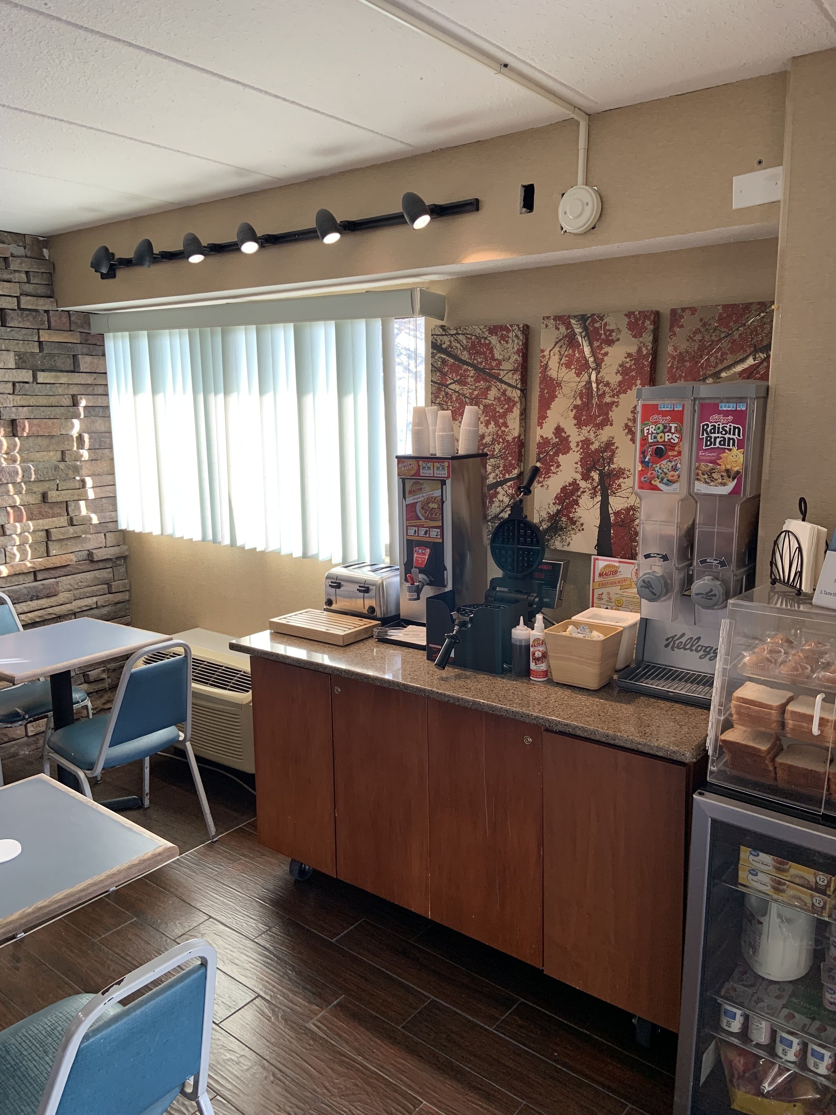 Travelodge By Wyndham Holland/Toledo