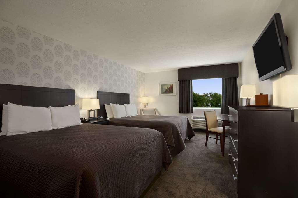 Travelodge by Wyndham Hubbard OH