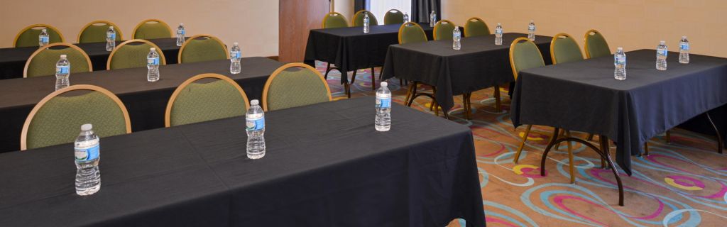 Holiday Inn Express Hotel & Suites Dayton - Huber Heights