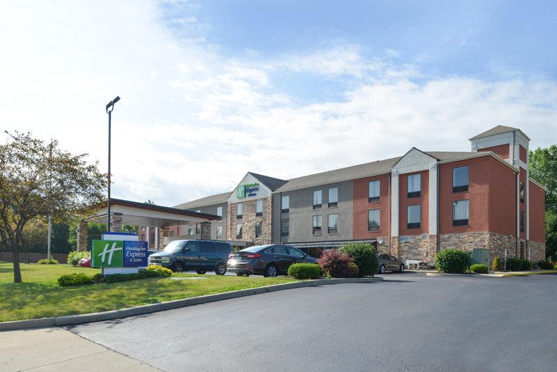 Holiday Inn Express Hotel & Suites Dayton - Huber Heights