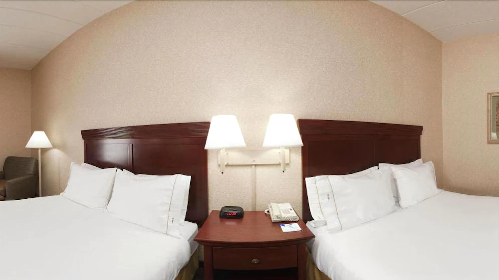 Holiday Inn Express Hotel & Suites Dayton - Huber Heights