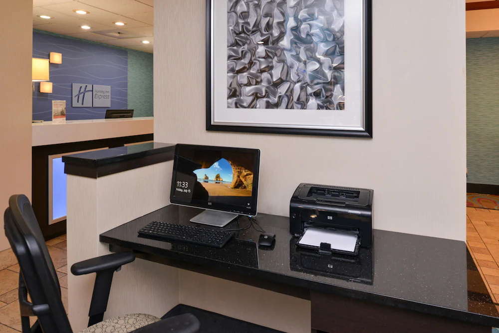 Holiday Inn Express Hotel & Suites Dayton - Huber Heights