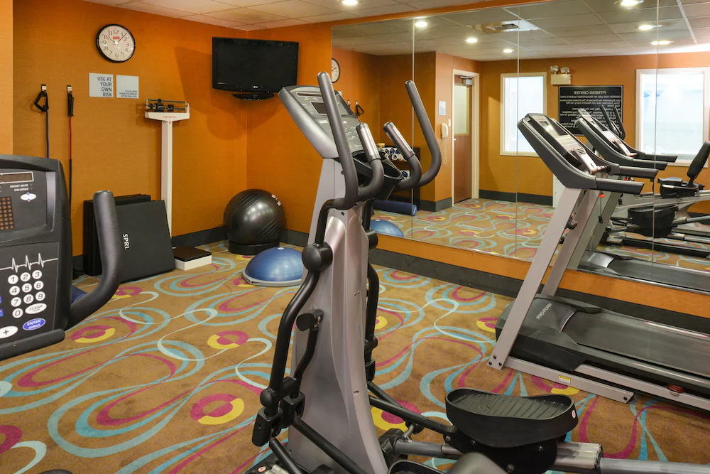 Holiday Inn Express Hotel & Suites Dayton - Huber Heights