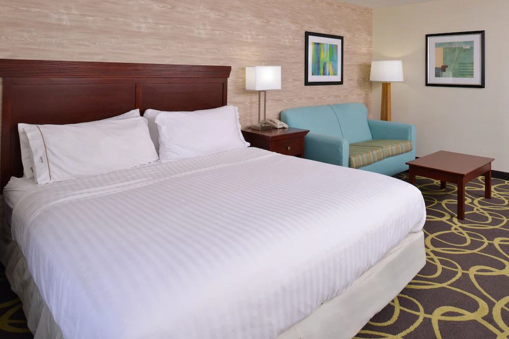 Holiday Inn Express Hotel & Suites Dayton - Huber Heights