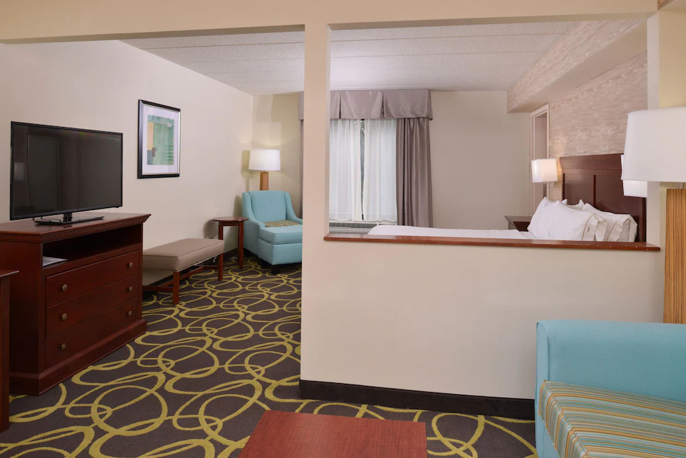 Holiday Inn Express Hotel & Suites Dayton - Huber Heights