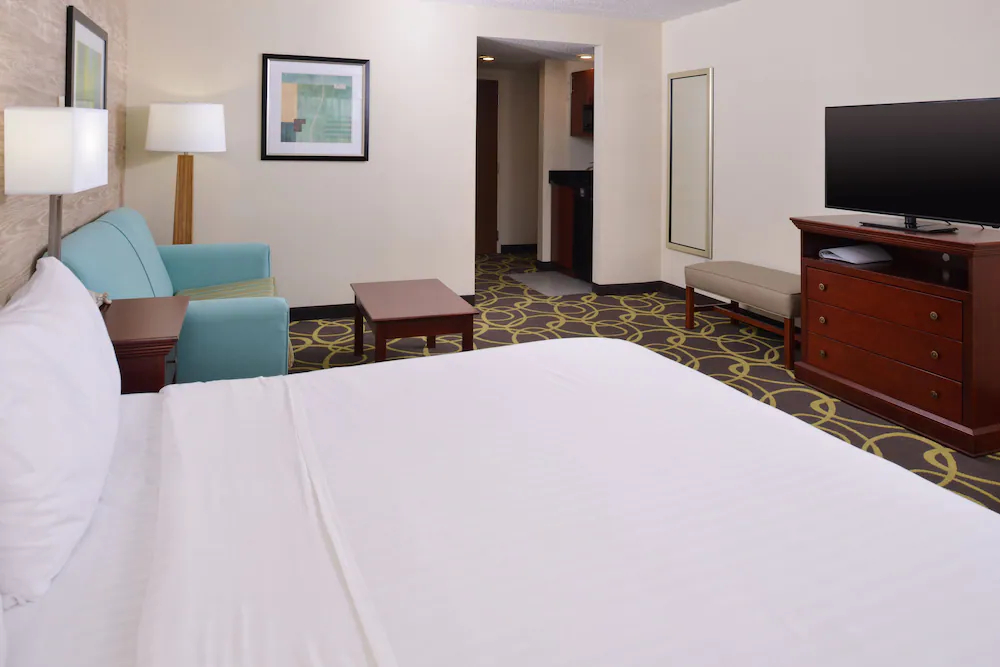 Holiday Inn Express Hotel & Suites Dayton - Huber Heights