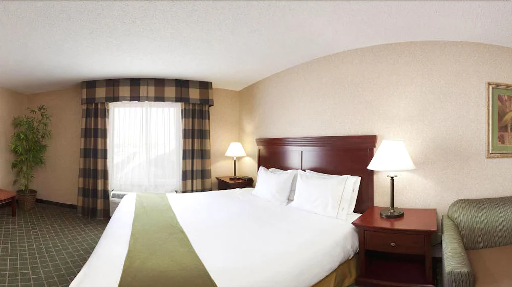 Holiday Inn Express Hotel & Suites Dayton - Huber Heights