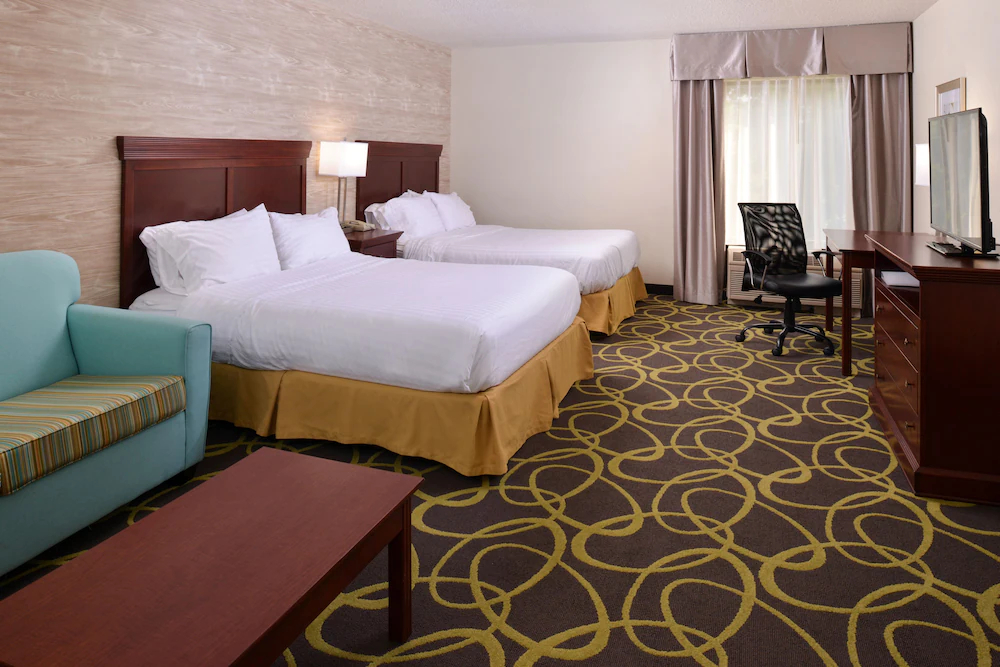 Holiday Inn Express Hotel & Suites Dayton - Huber Heights