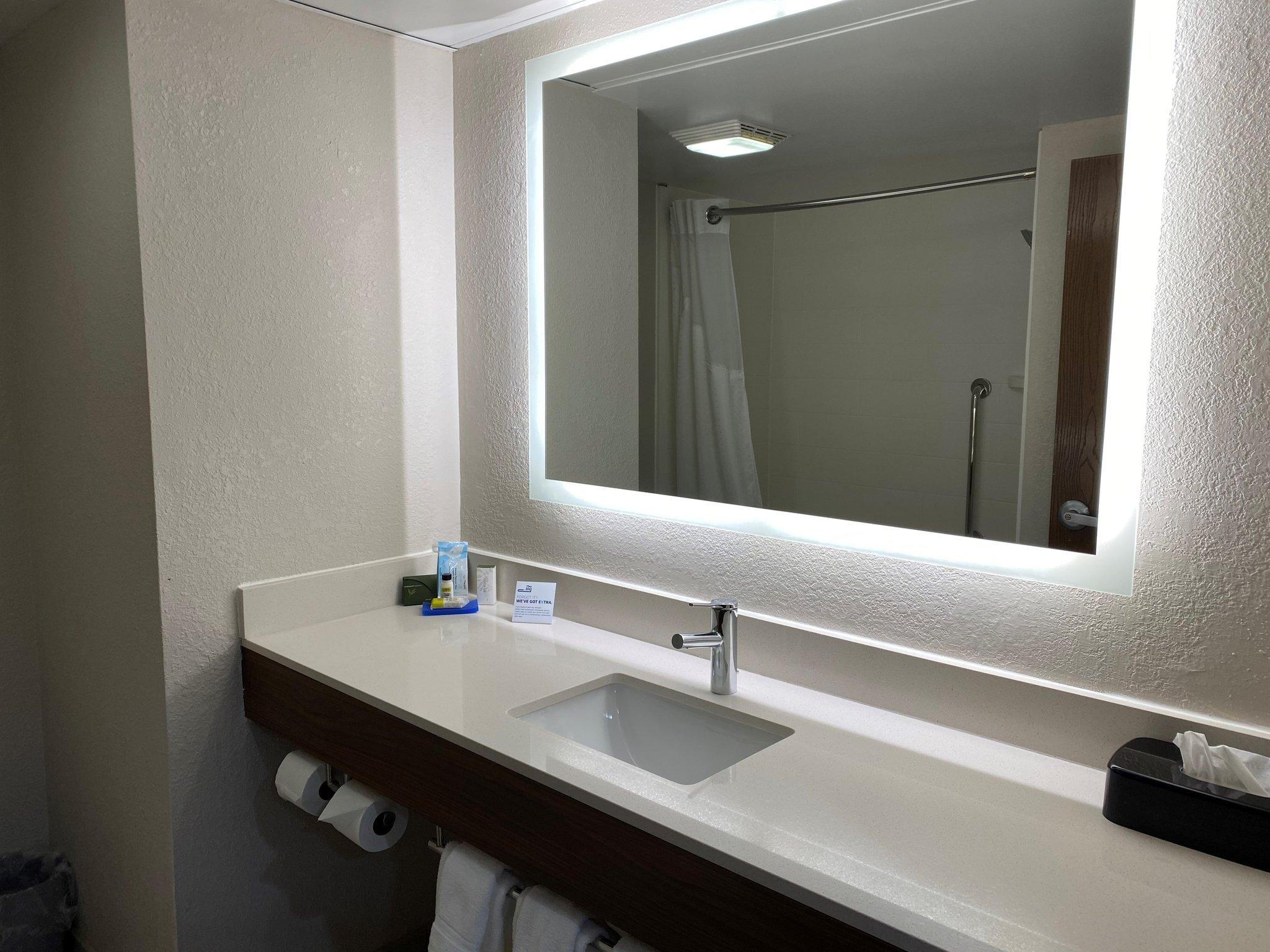 Holiday Inn Express Hotel & Suites Dayton - Huber Heights