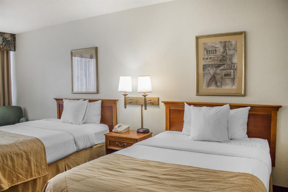 Norwood Inn Hudson Conference Center