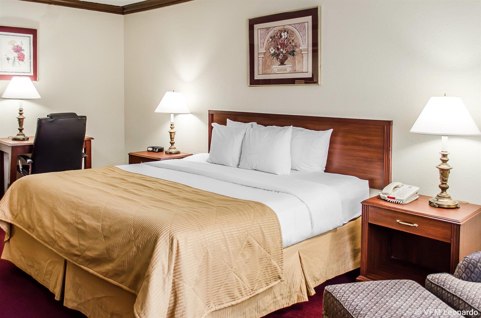 Norwood Inn Hudson Conference Center