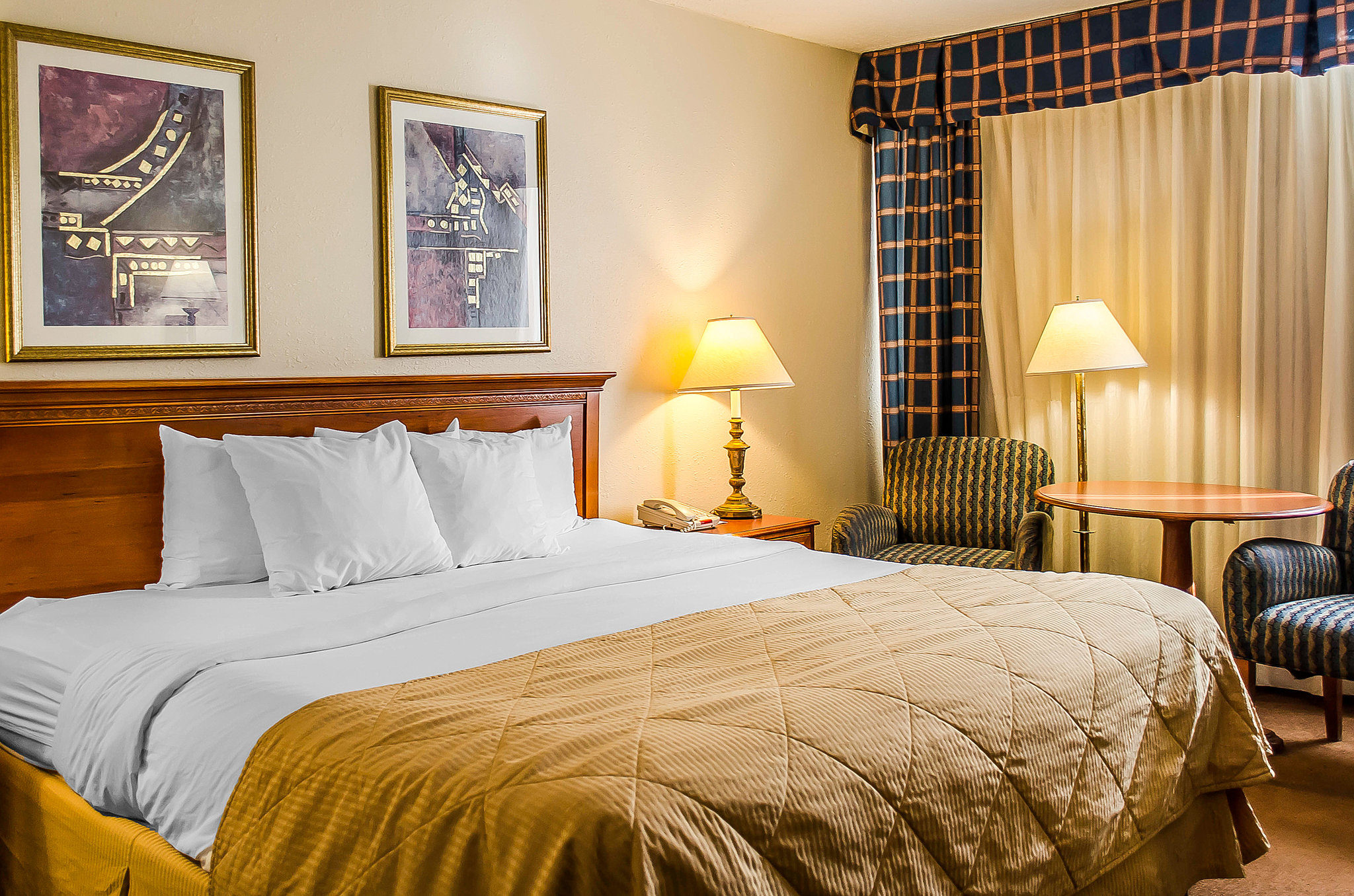 Norwood Inn Hudson Conference Center