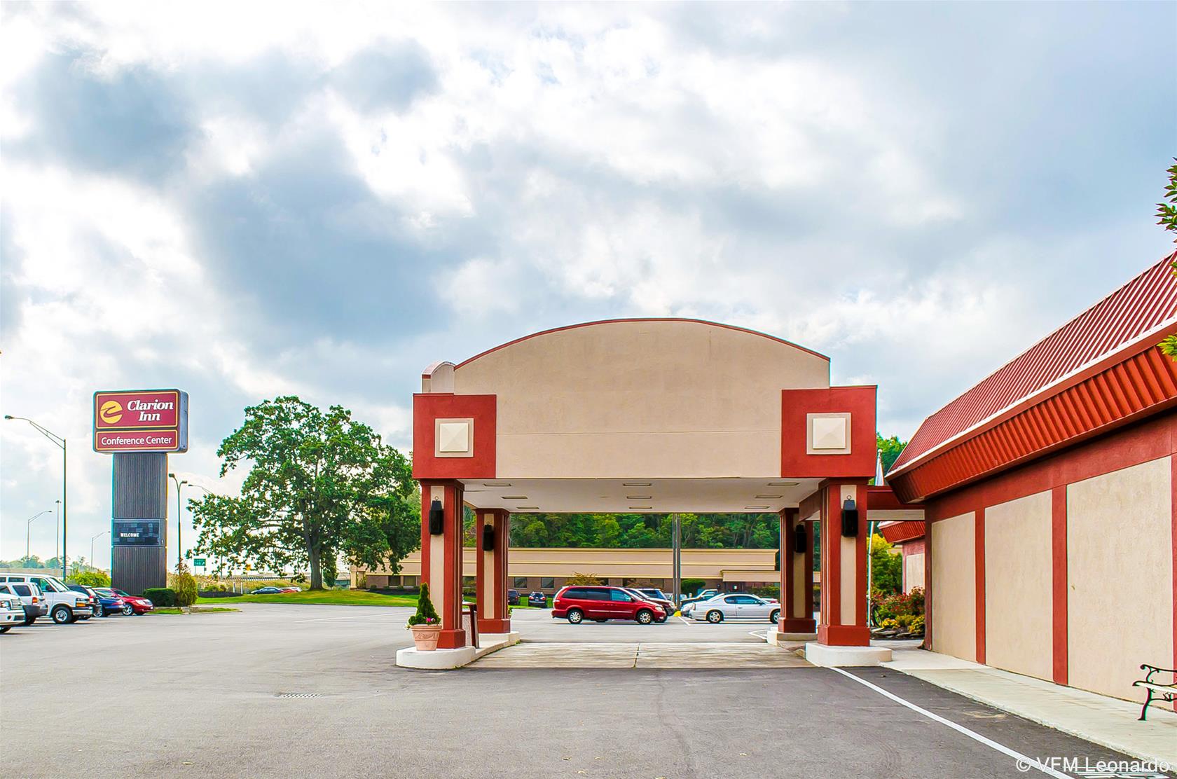 Norwood Inn Hudson Conference Center