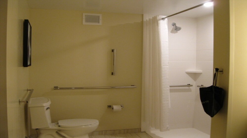 Candlewood Suites Cleveland South - Independence