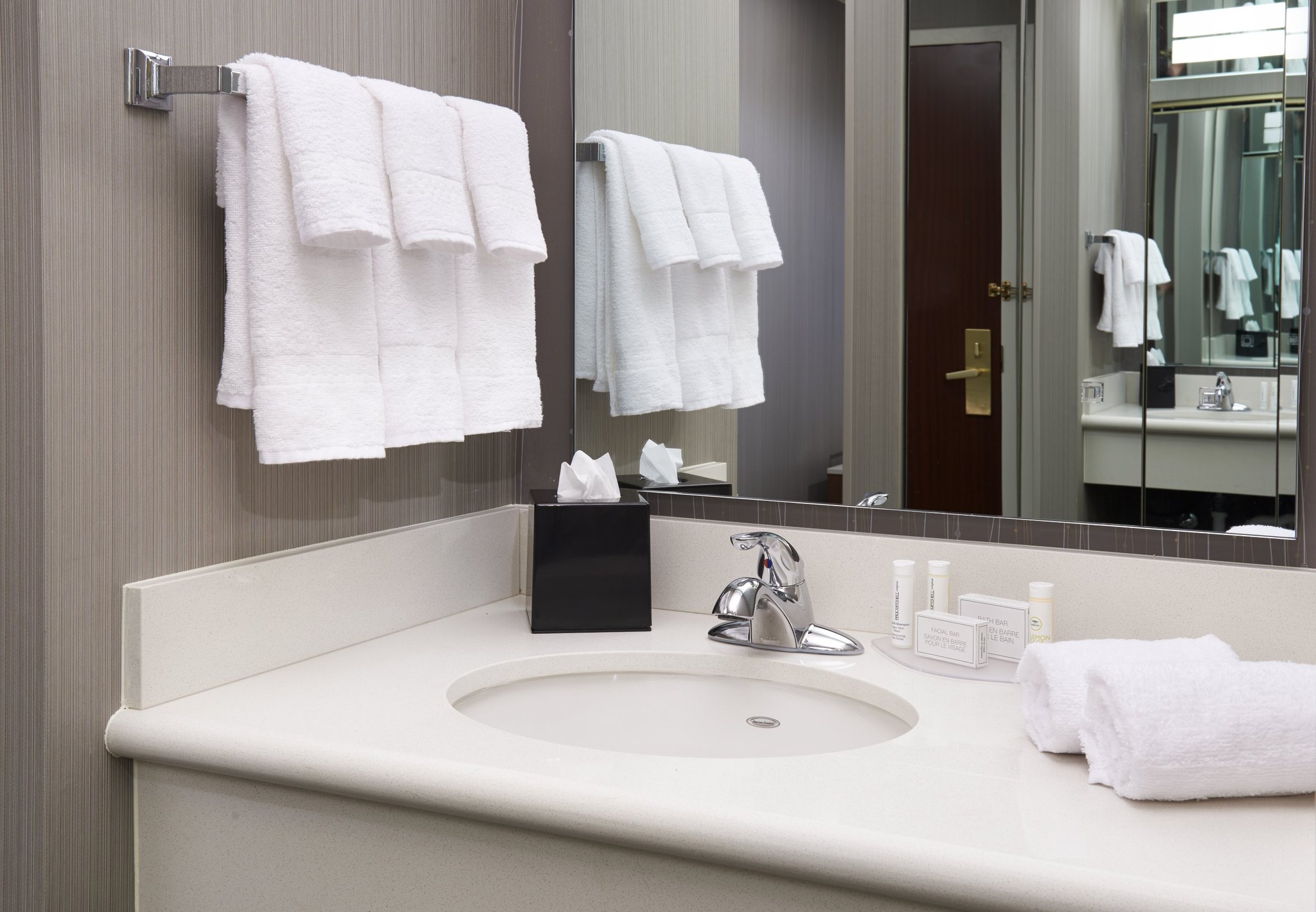 Courtyard Cleveland Independence