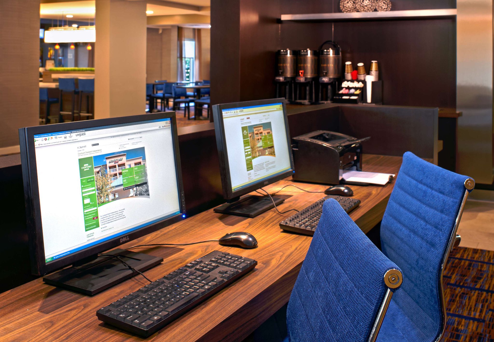 Courtyard Cleveland Independence