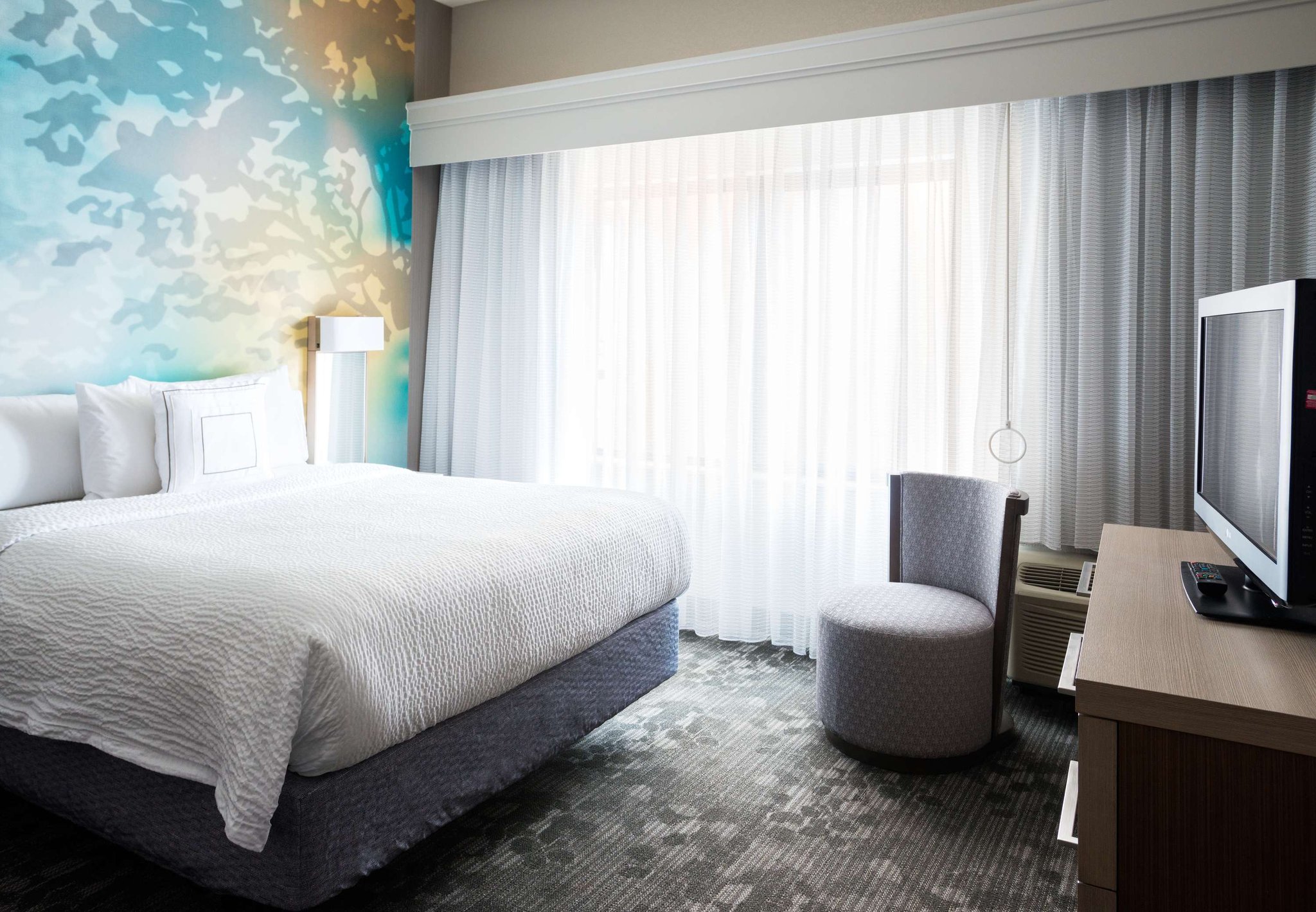 Courtyard Cleveland Independence