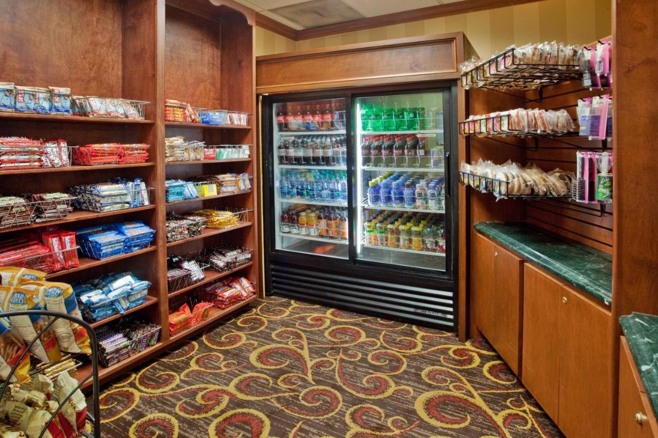 Ramada by Wyndham Cleveland Independence