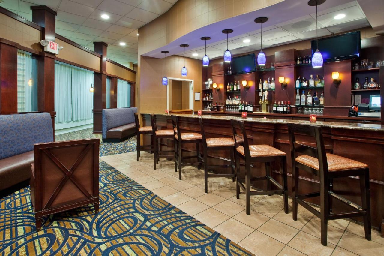 Ramada by Wyndham Cleveland Independence