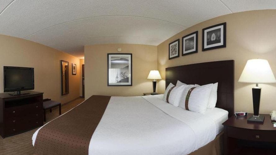 Holiday Inn Cleveland-South Independence