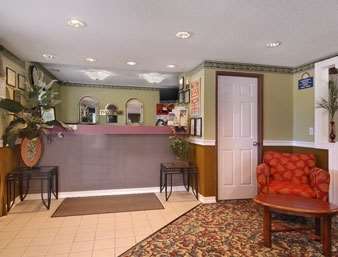 Days Inn by Wyndham Kent - Akron