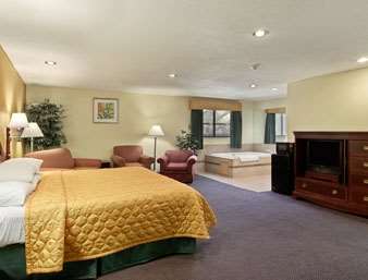 Days Inn by Wyndham Kent - Akron