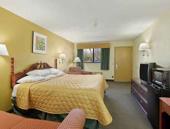 Days Inn by Wyndham Kent - Akron