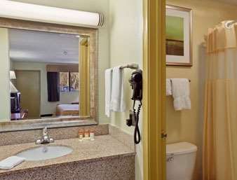 Days Inn by Wyndham Kent - Akron