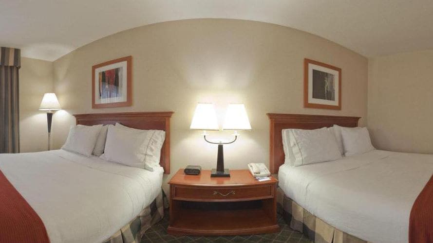 Holiday Inn Express & Suites Kent State University