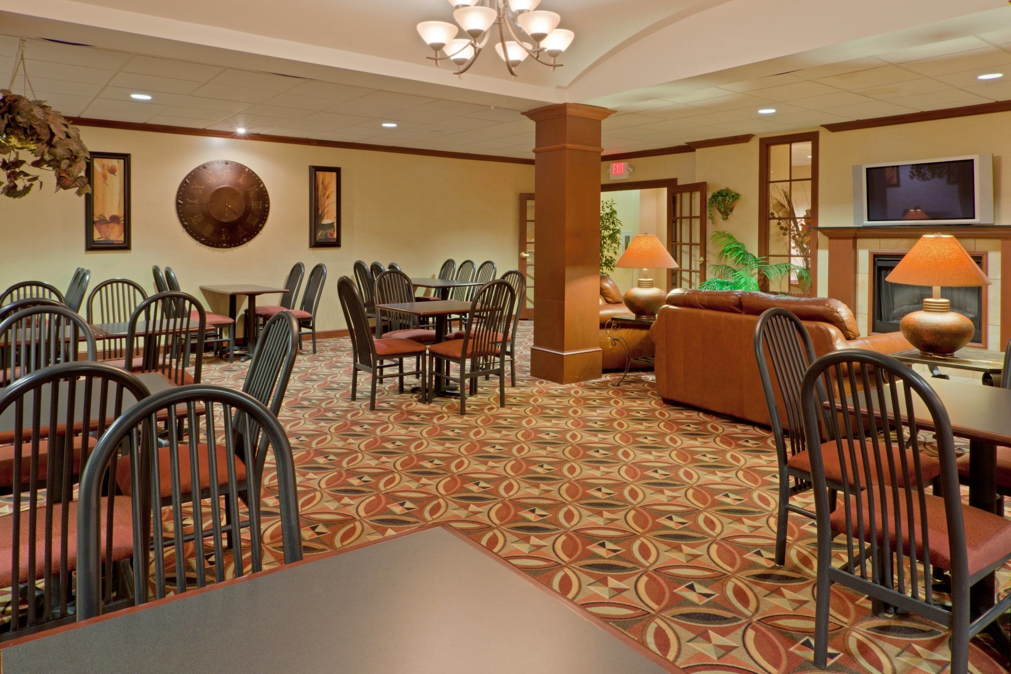 Holiday Inn Express & Suites Kent State University