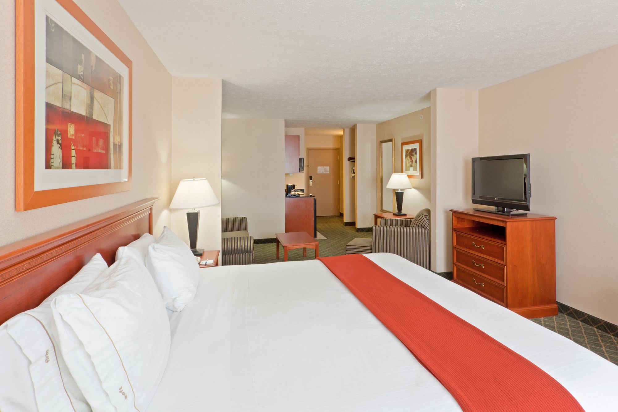 Holiday Inn Express & Suites Kent State University