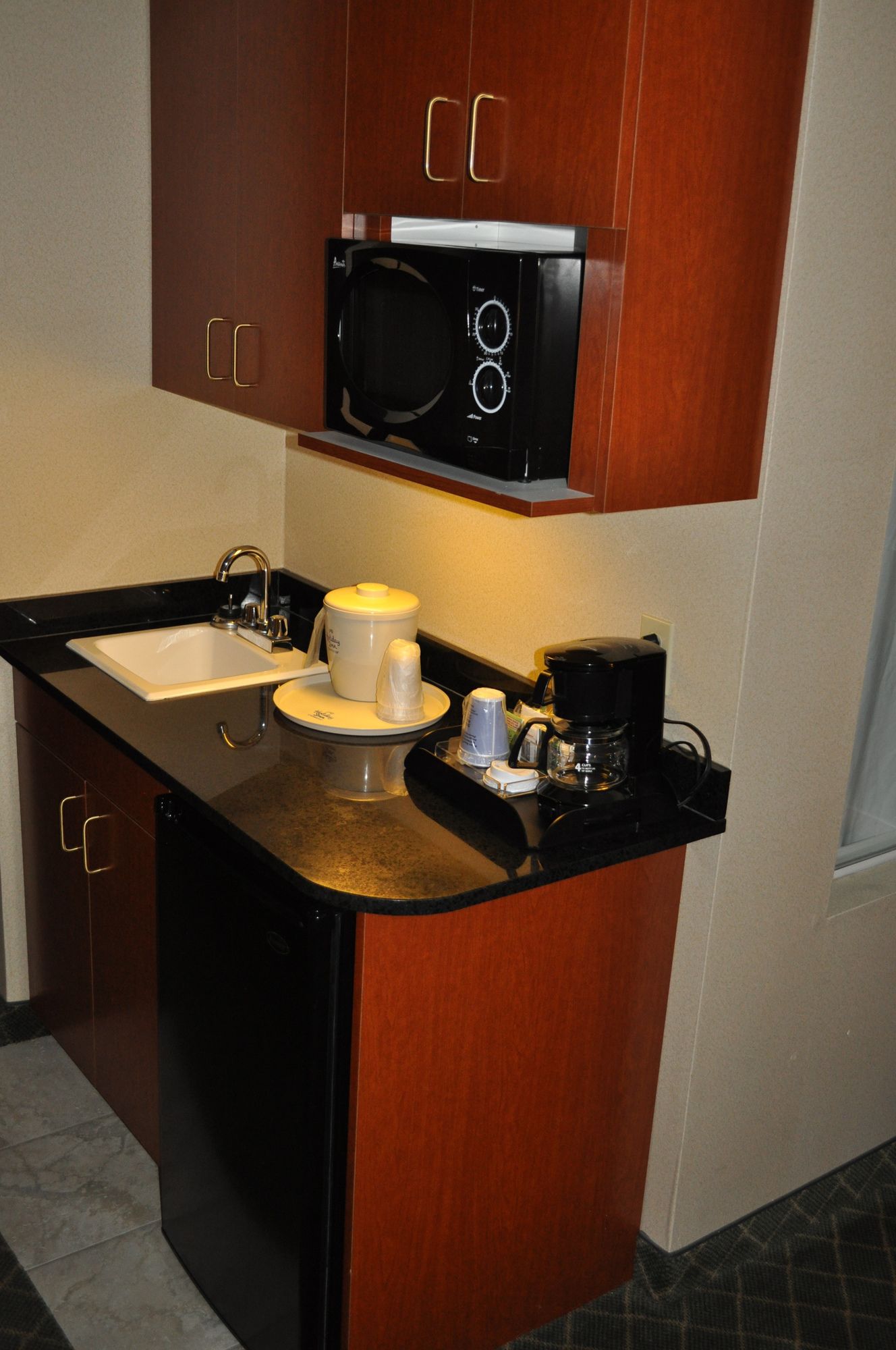 Holiday Inn Express & Suites Kent State University
