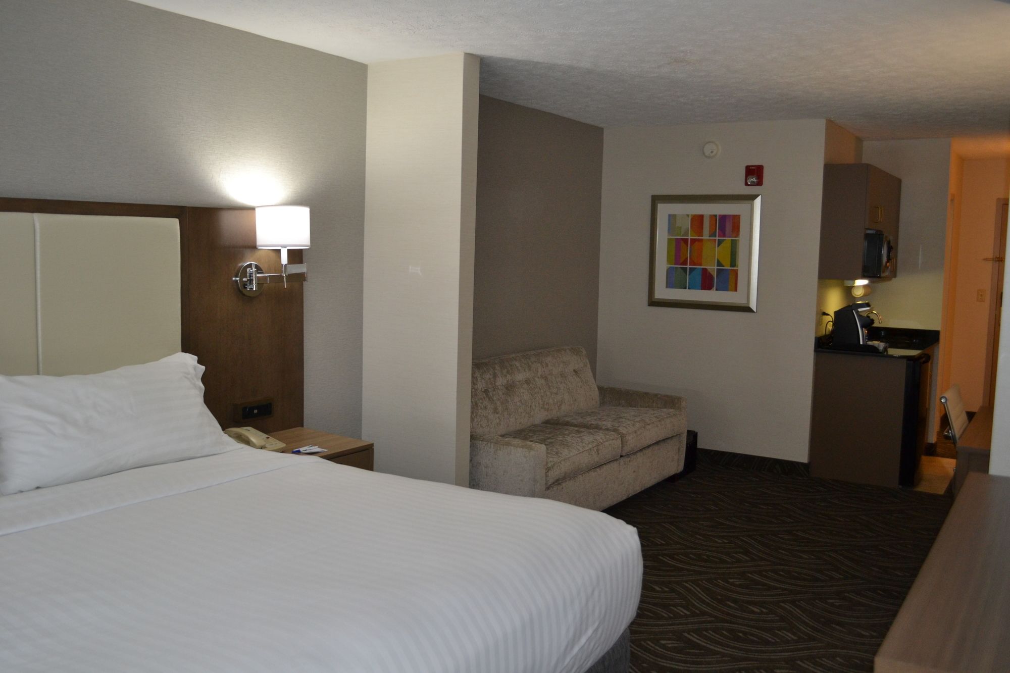 Holiday Inn Express & Suites Kent State University