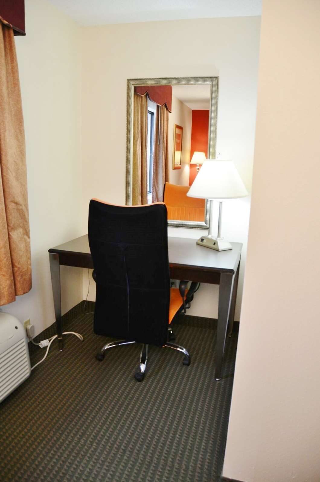 Country Hearth Inn & Suites Kenton